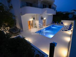 Stan u zgradi, Prodaja, Okrug, Okrug Gornji