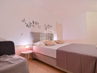 Stan u zgradi, Prodaja, Okrug, Okrug Gornji