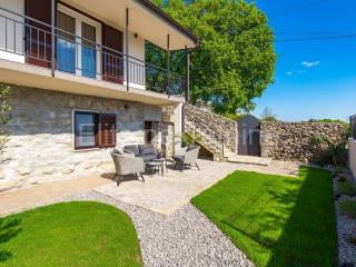 Flat in a house, Rent, Kastav, Belići