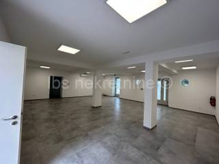Shop, Lease, Sinj, Sinj