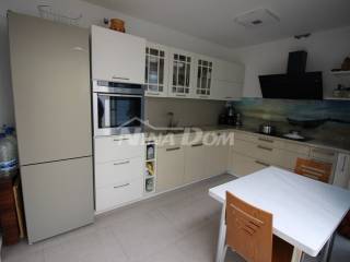 House with apartments, Sale, Vir, Vir