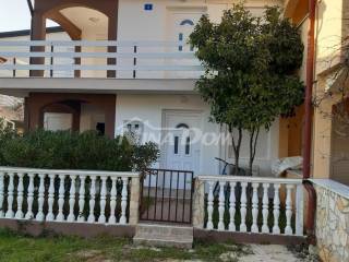 House with apartments, Sale, Vir, Vir