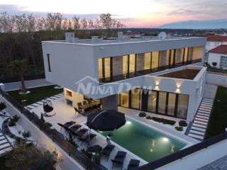 Vila, Prodaja, Vir, Vir