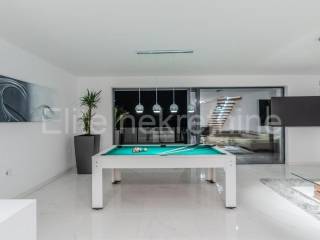 Flat in a villa, Sale, Opatija - Okolica, Pobri