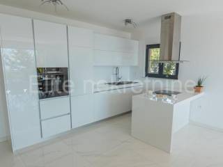 Flat in a villa, Sale, Opatija - Okolica, Pobri