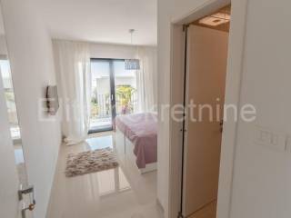 Flat in a villa, Sale, Opatija - Okolica, Pobri