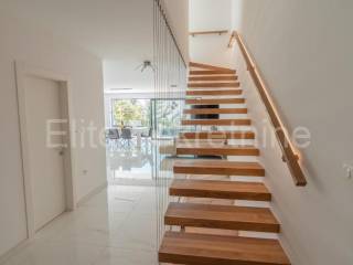 Flat in a villa, Sale, Opatija - Okolica, Pobri