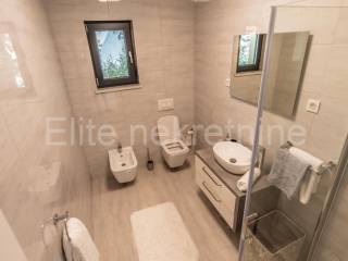 Flat in a villa, Sale, Opatija - Okolica, Pobri