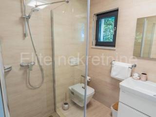Flat in a villa, Sale, Opatija - Okolica, Pobri