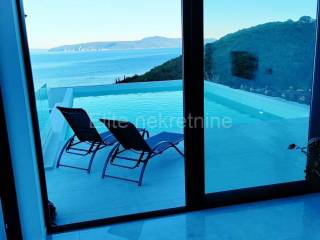 Villa, Sale, Lovran, Medveja