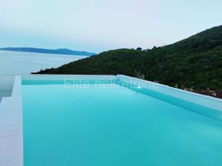 Villa, Sale, Lovran, Medveja
