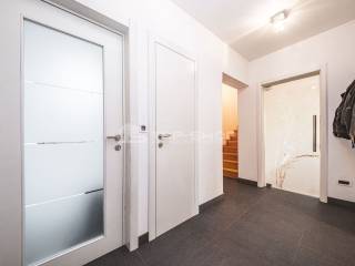 Flat in a building, Rent, Zagreb, Trnje