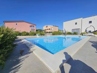 Leasure property, Sale, Vir, Vir