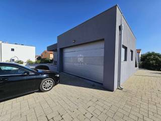 Leasure property, Sale, Vir, Vir