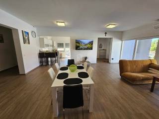 Leasure property, Sale, Vir, Vir