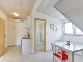 Leasure property, Sale, Vir, Vir