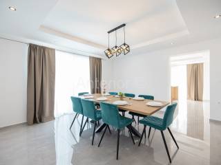Leasure property, Sale, Nin, Nin