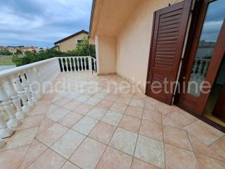 Leasure property, Sale, Vir, Vir