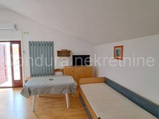 Leasure property, Sale, Vir, Vir
