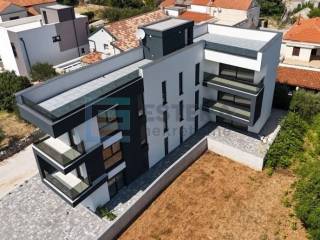 Apartment with a garden, Sale, Vir, Vir