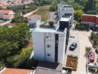 Apartment with a garden, Sale, Vir, Vir