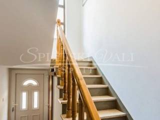 House with apartments, Sale, Omiš, Omiš