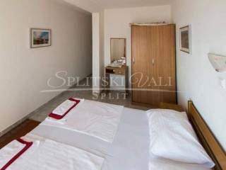 House with apartments, Sale, Omiš, Omiš