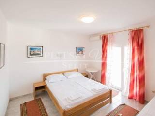 House with apartments, Sale, Omiš, Omiš