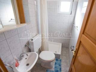 House with apartments, Sale, Omiš, Omiš