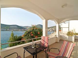 House by the sea, Sale, Seget, Seget Vranjica