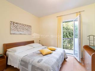 House by the sea, Sale, Seget, Seget Vranjica