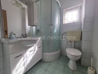 Apartman na moru, Prodaja, Vir, Vir