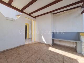 Apartman na moru, Prodaja, Vir, Vir