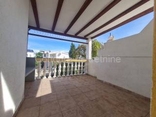 Apartman na moru, Prodaja, Vir, Vir
