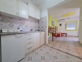 Apartman na moru, Prodaja, Vir, Vir