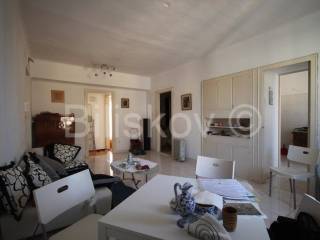 Flat in a building, Sale, Split, Split