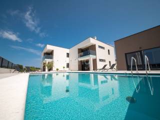 Apartmanska kuca, Prodaja, Vrsi, Vrsi