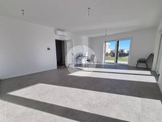 Split-level flat, Sale, Tar-Vabriga, Tar