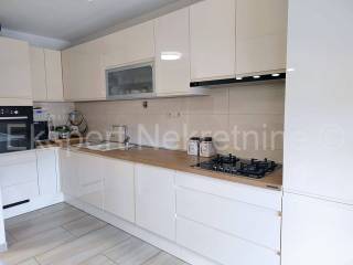 Flat in a building, Sale, Split, Split
