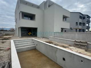 Semi-detached house, Sale, Privlaka, Privlaka