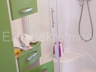 Flat in a building, Rent, Rijeka, Istok