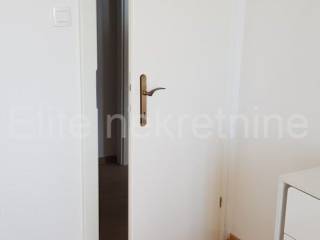 Flat in a building, Rent, Rijeka, Istok