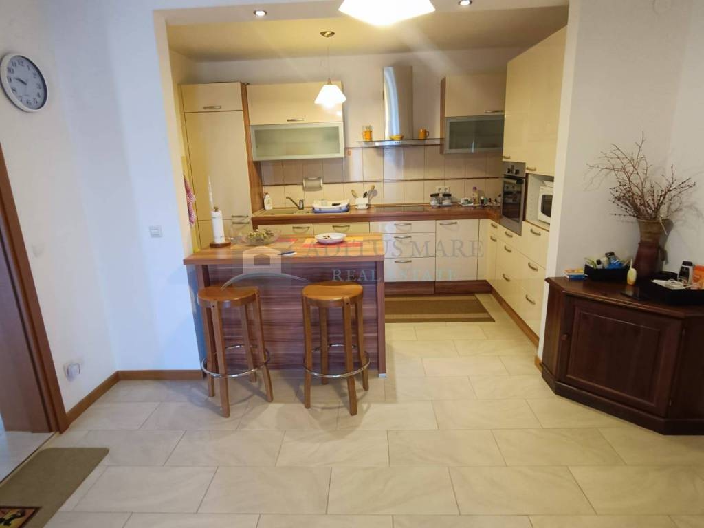 Flat in a house, Sale, Šibenik - Okolica, Brodarica