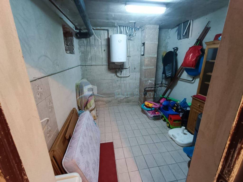 Flat in a house, Sale, Šibenik - Okolica, Brodarica