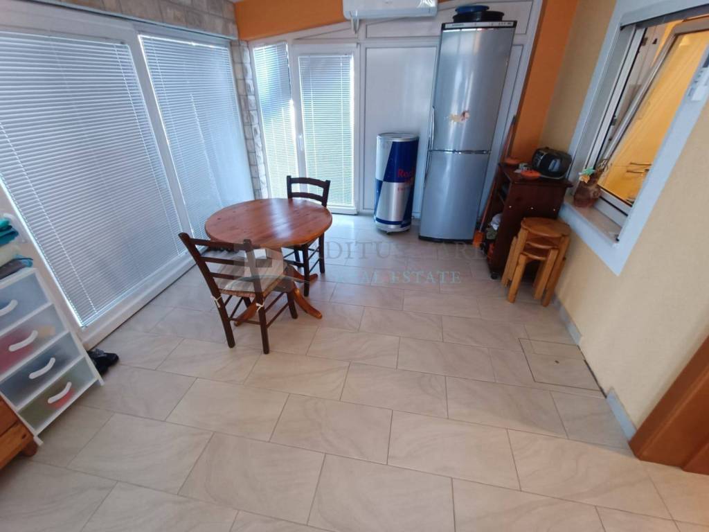 Flat in a house, Sale, Šibenik - Okolica, Brodarica