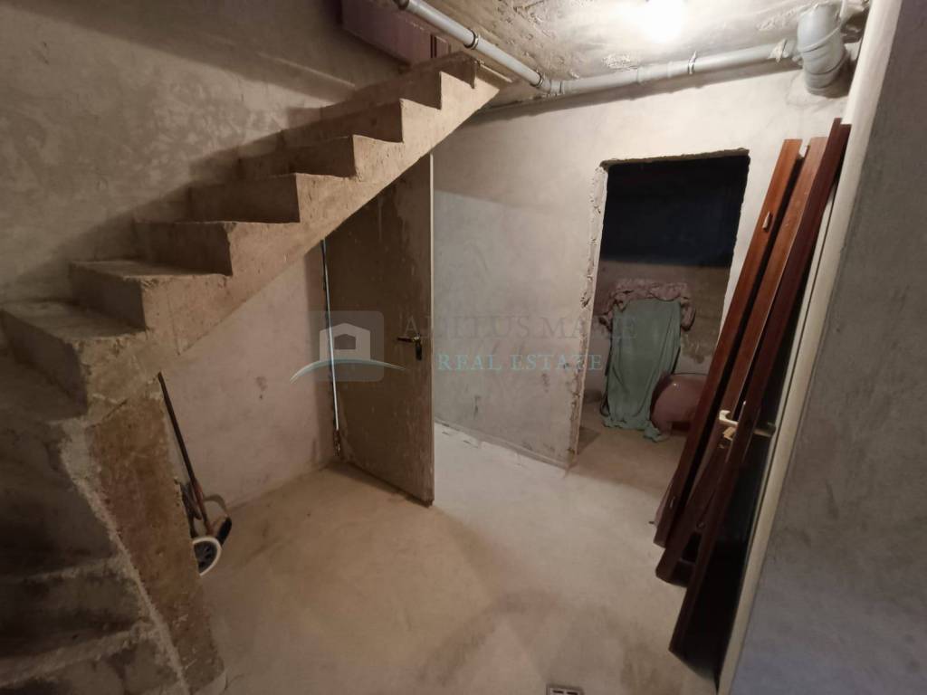 Flat in a house, Sale, Šibenik - Okolica, Brodarica