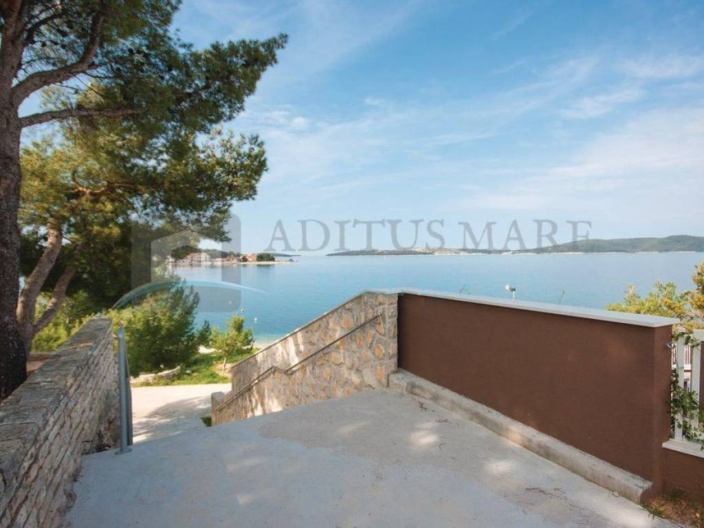 Family house, Sale, Šibenik - Okolica, Brodarica
