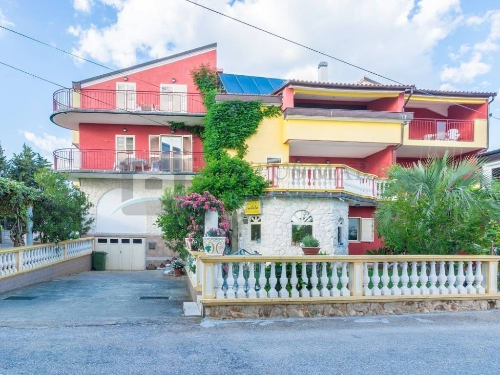 Flat in a building, Sale, Vodice, Srima
