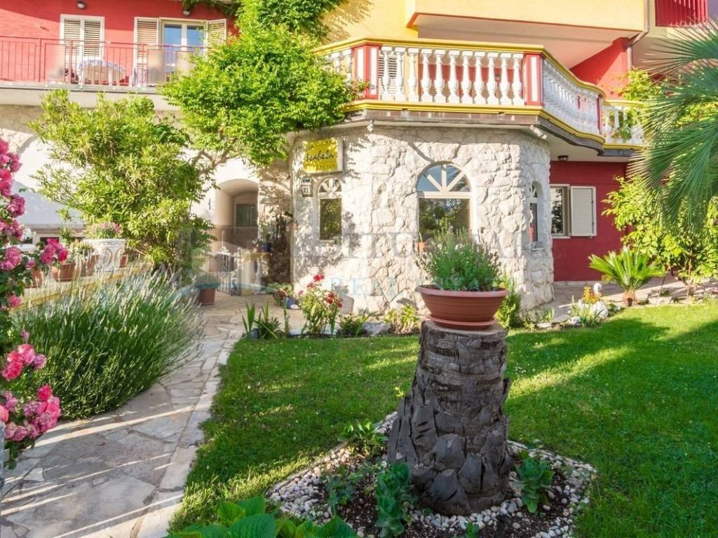 Flat in a building, Sale, Vodice, Srima