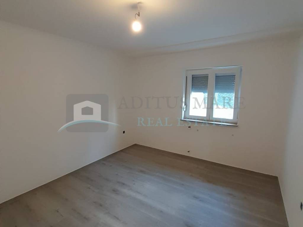 Flat in a building, Sale, Vodice, Srima